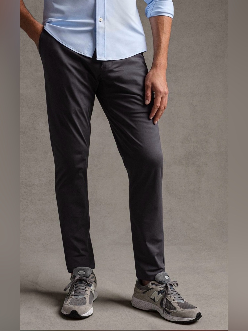 Rhône The Commuter Slim Pant in NAVY 32Wx32L
